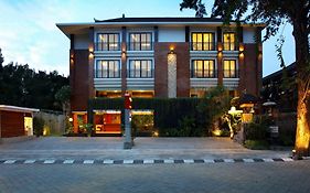 Grand Mirah Boutique Hotel